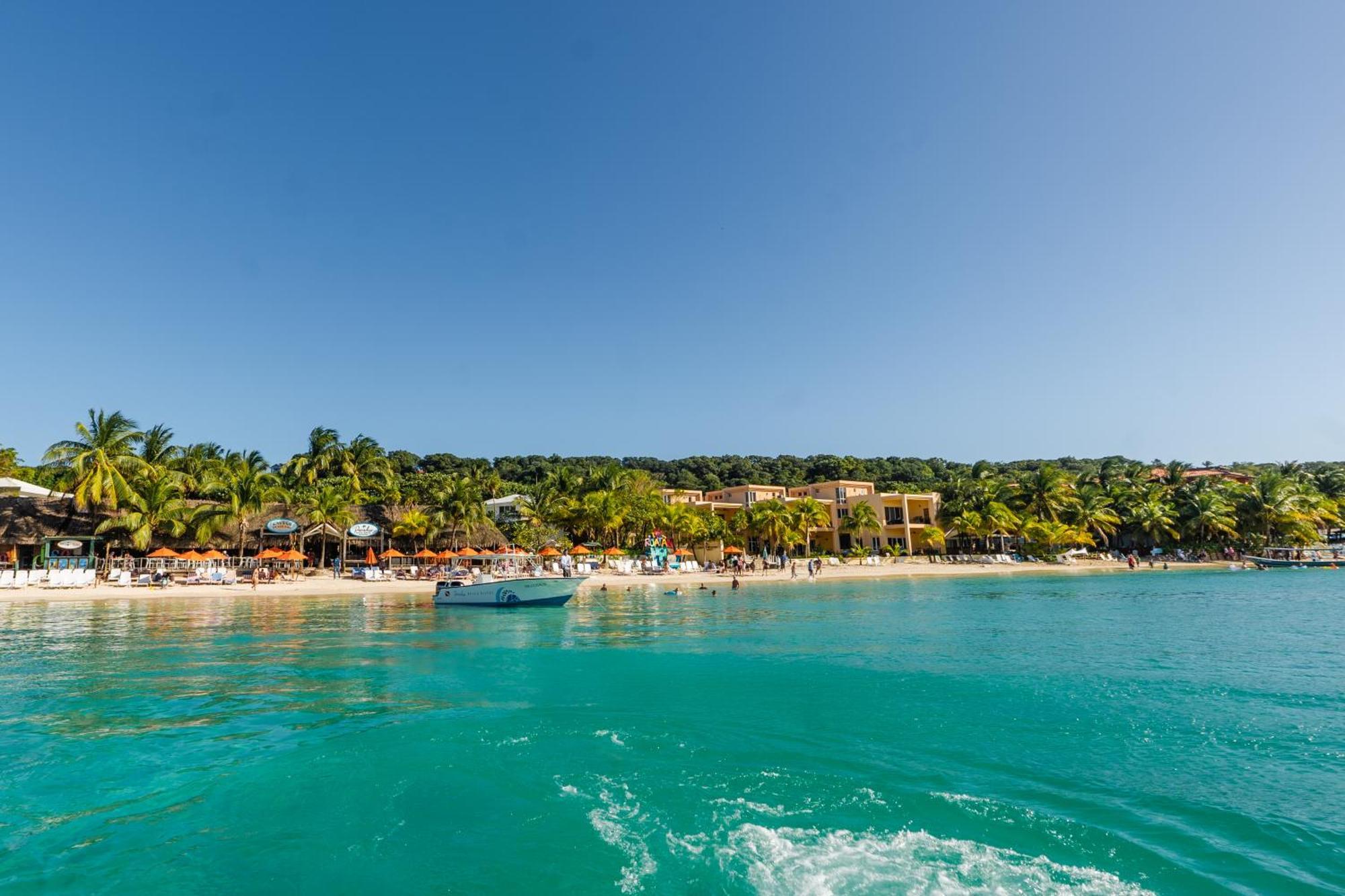 Paradise Beach Hotel & Resort West Bay Luaran gambar