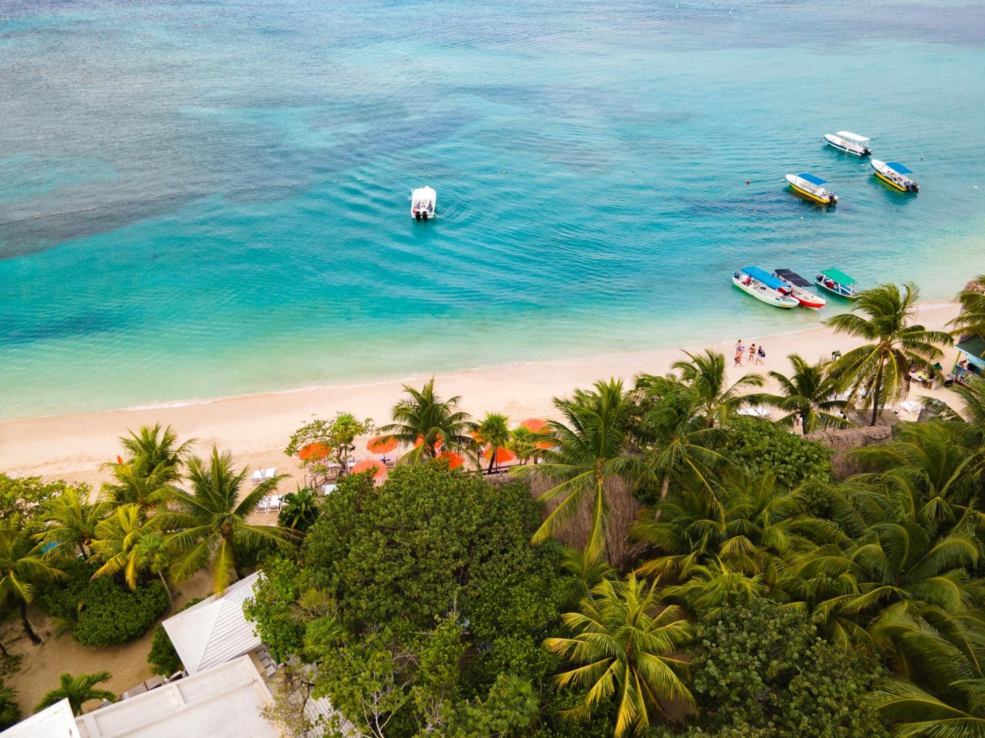 Paradise Beach Hotel & Resort West Bay Luaran gambar