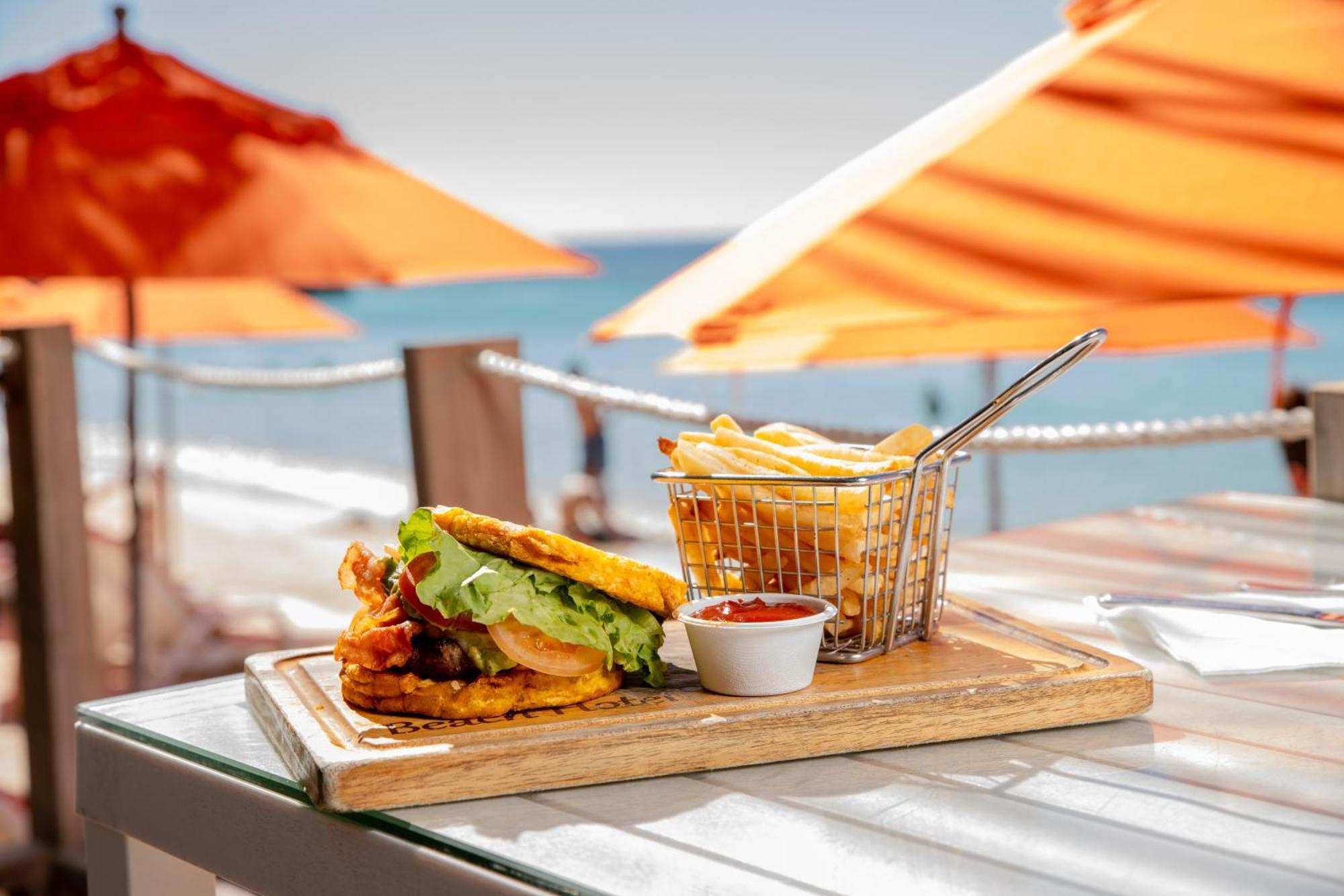 Paradise Beach Hotel & Resort West Bay Luaran gambar