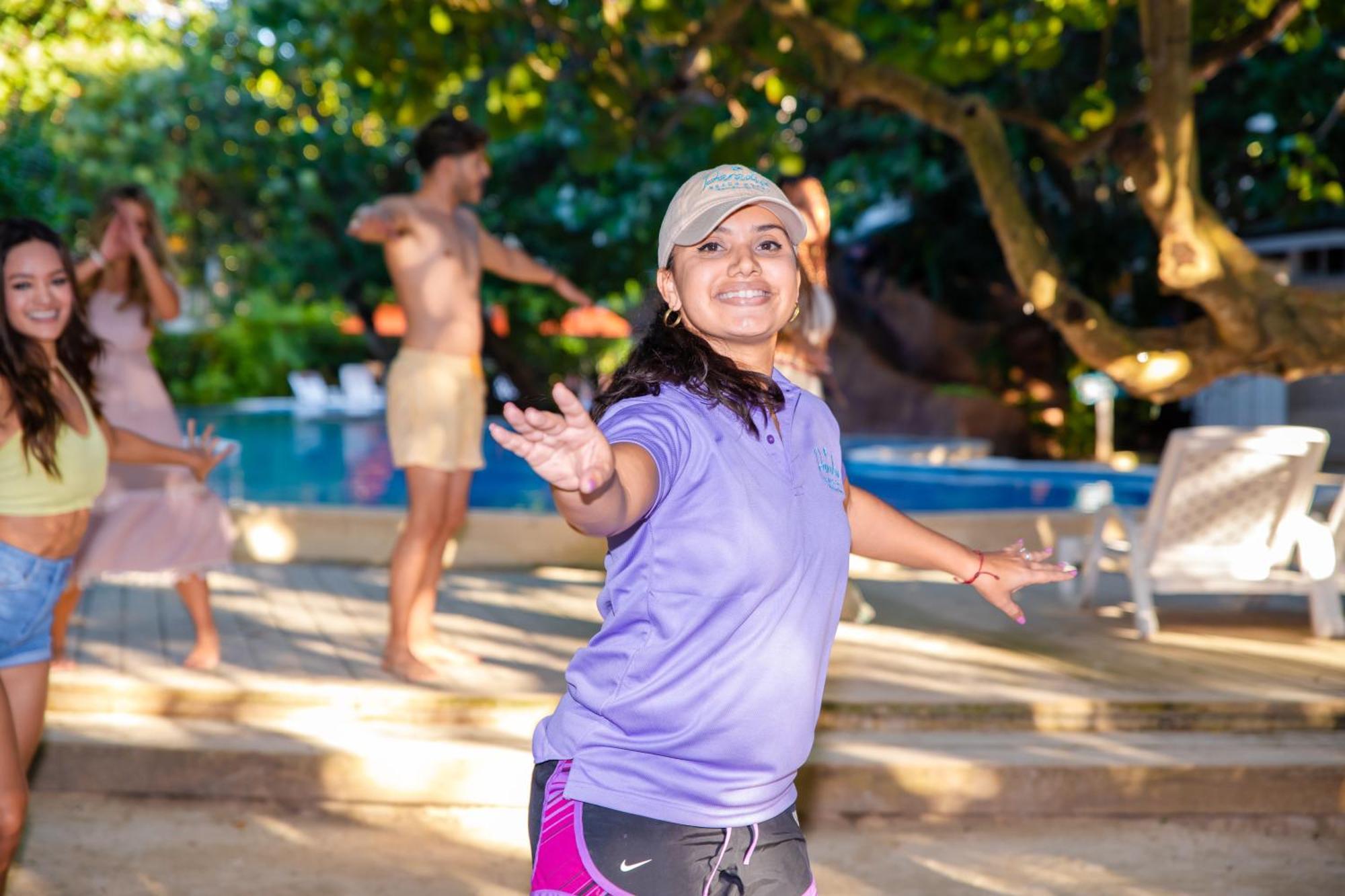 Paradise Beach Hotel & Resort West Bay Luaran gambar