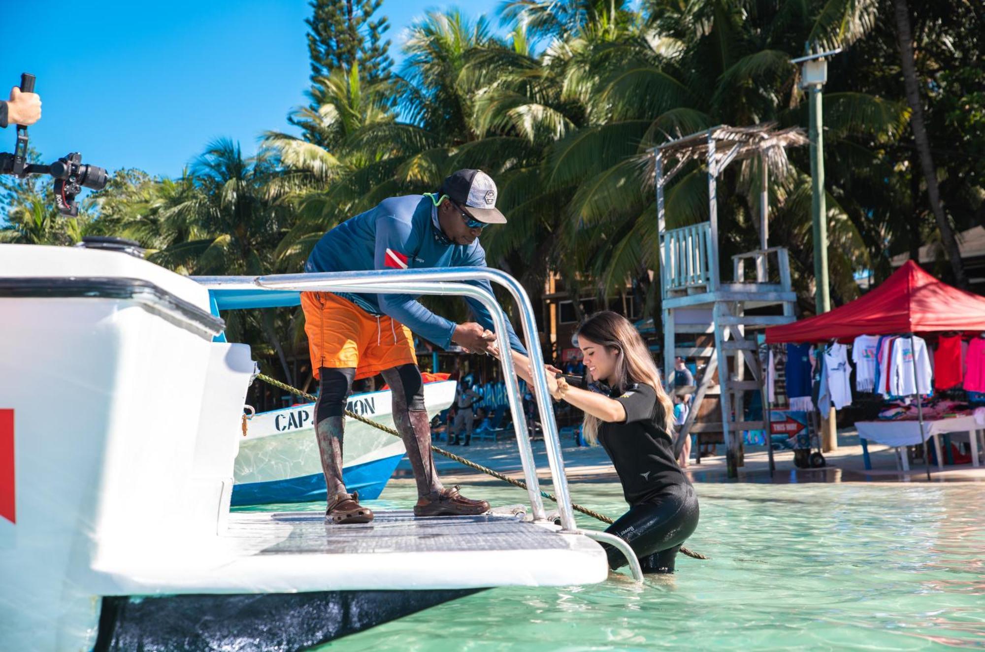 Paradise Beach Hotel & Resort West Bay Luaran gambar